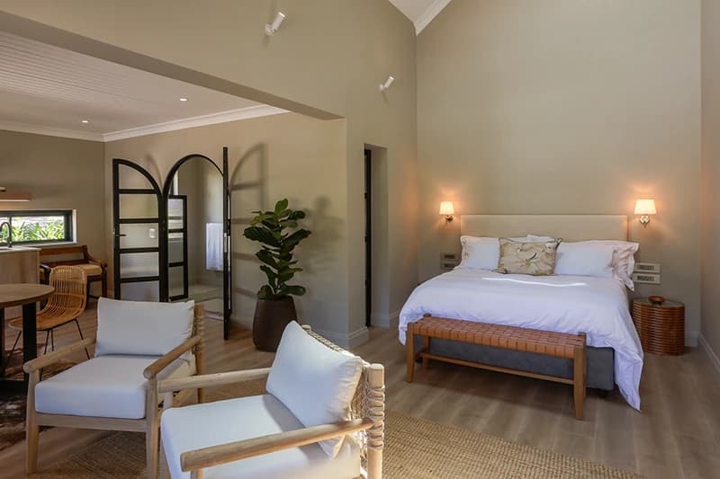 A luxury suite sitting area at Hemelberg