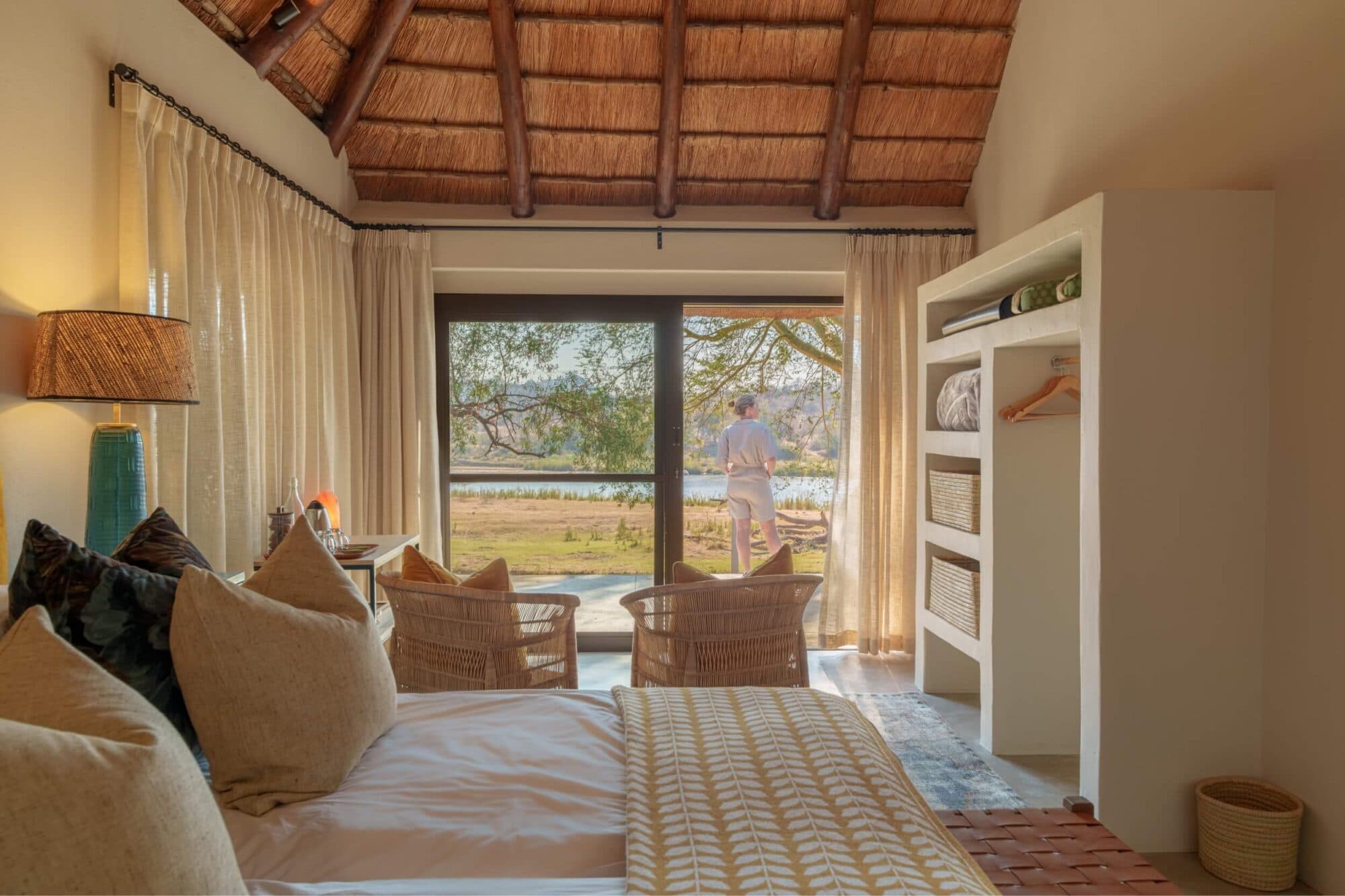 A bright luxury suite at Sashwa